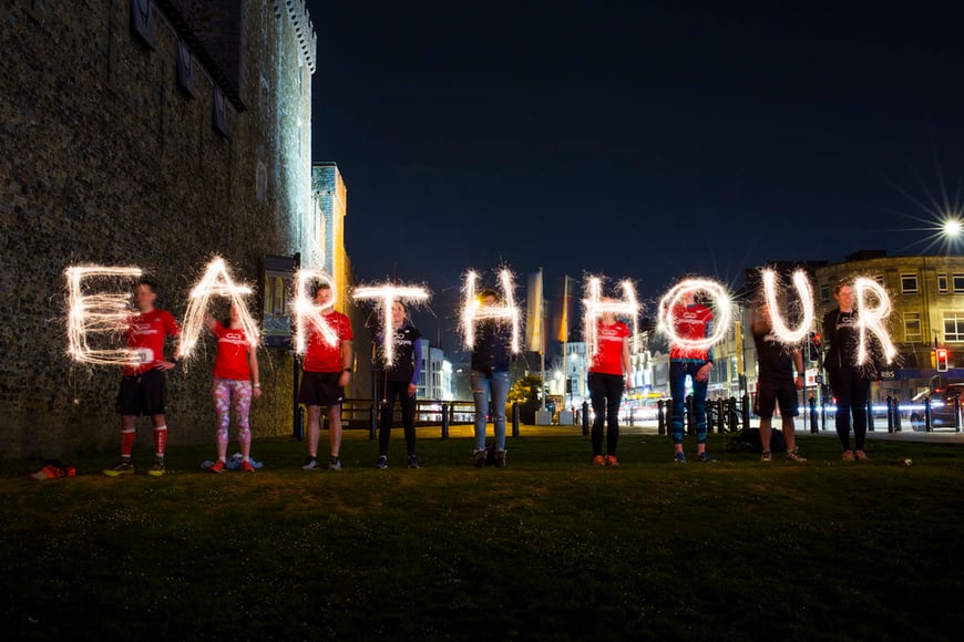 The words 'Earth Hour' written using a photography technique called light-painting © Dafydd Owen WWF-UK