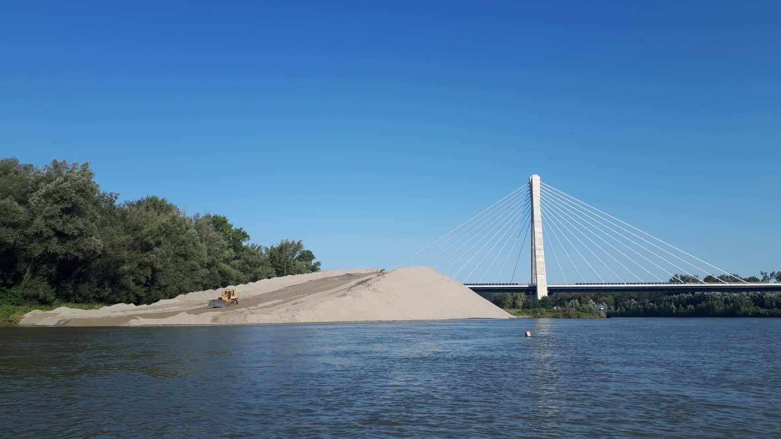 Drava RIver, sediment mining 2 (c) WWF